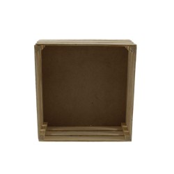 HUACAL DE MADERA  20X20CM